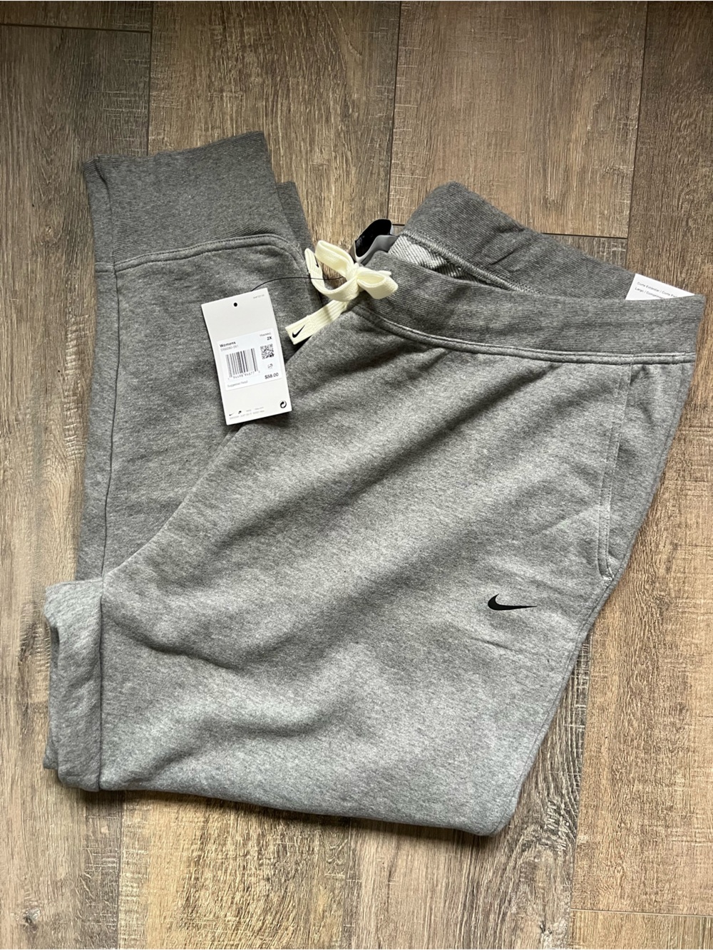 🩶 Nike Women’s Training Gray Sweatpants– 2X – NWT